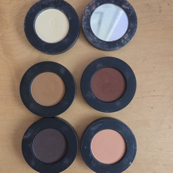 Melt Cosmetics Rust Stack - Picture 1 of 2